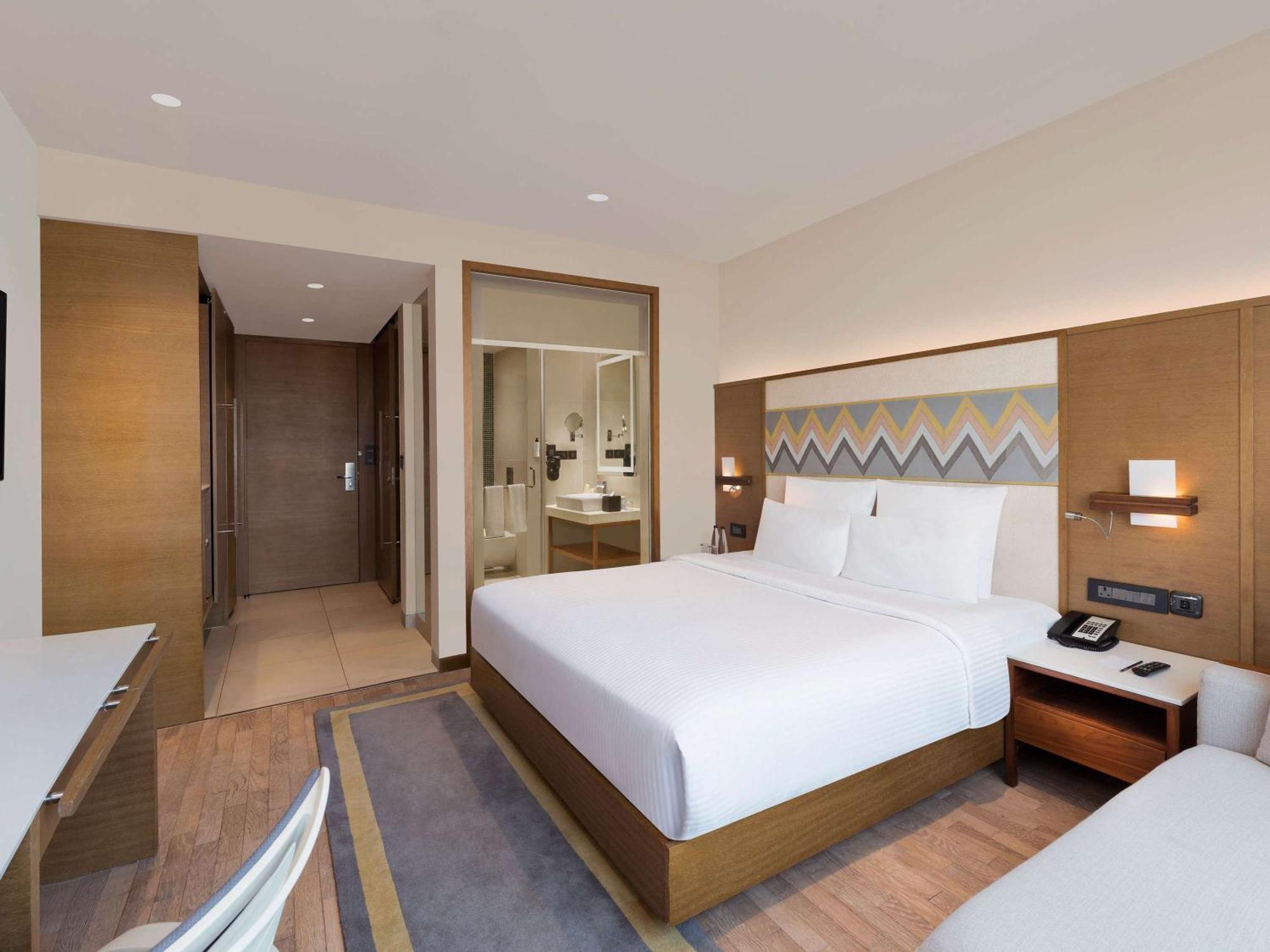 Novotel Guwahati Gs Road Zewnętrze zdjęcie